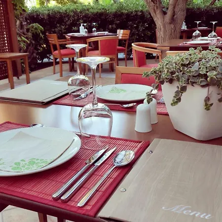 Apollonia & 5* Amoudara (Heraklion)