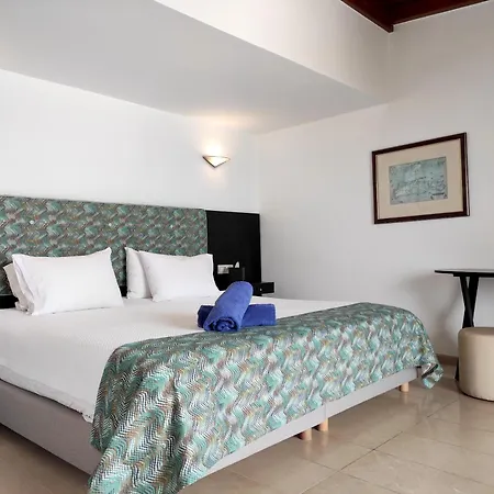 Apollonia & Resort 5*